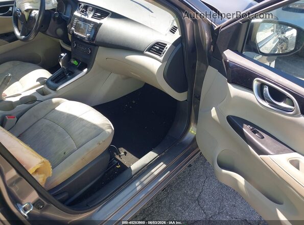 3N1AB7AP6HY231332 2017 NISSAN SENTRA Серый Вид салона спереди