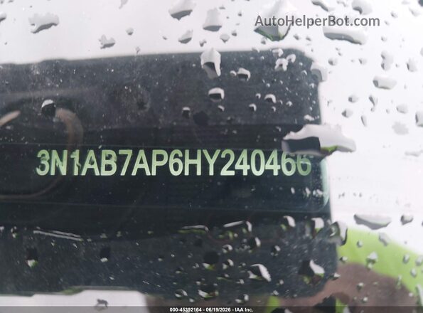 3N1AB7AP6HY240466 2017 NISSAN SENTRA Red ძრავის განყოფილების ხედი