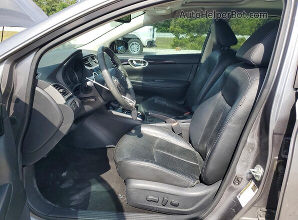 3N1AB7AP6JY217422 2018 NISSAN SENTRA Серый Вид салона спереди