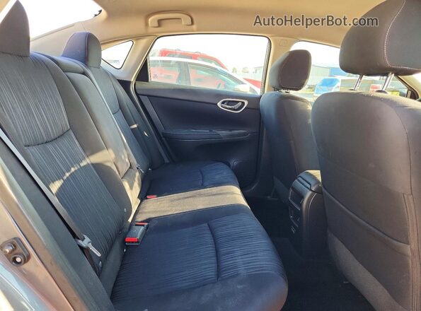 3N1AB7AP6KY225540 2019 NISSAN SENTRA Gray Widok tylnych siedzeń