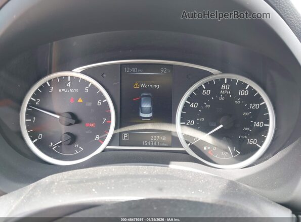 3N1AB7AP7HL670441 2017 NISSAN SENTRA Silver Widok tylnych siedzeń