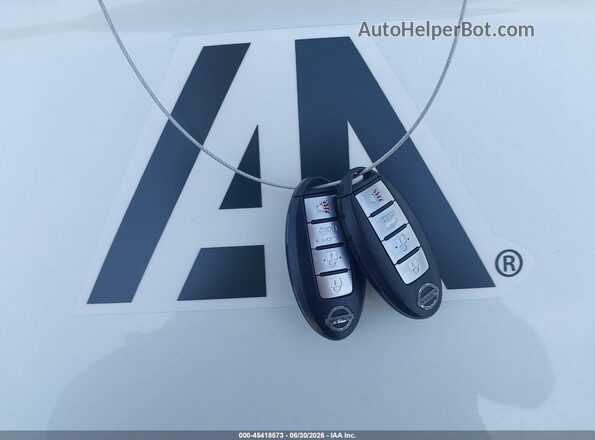 3N1AB7AP7HL714678 2017 NISSAN SENTRA Blue Vista del salpicadero