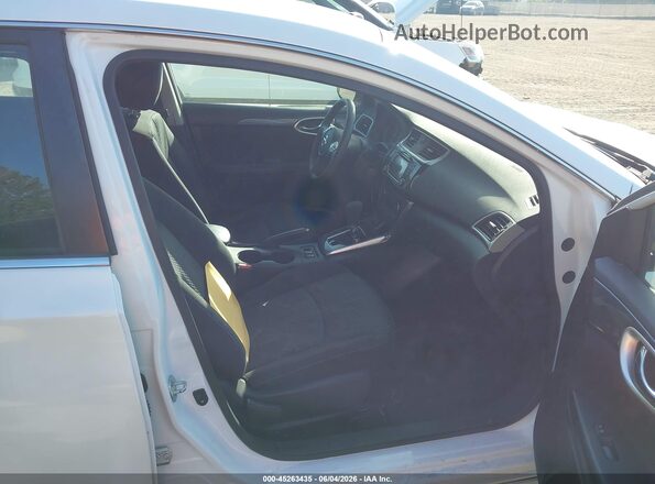 3N1AB7AP7HY291569 2017 NISSAN SENTRA White Widok wnętrza z przodu