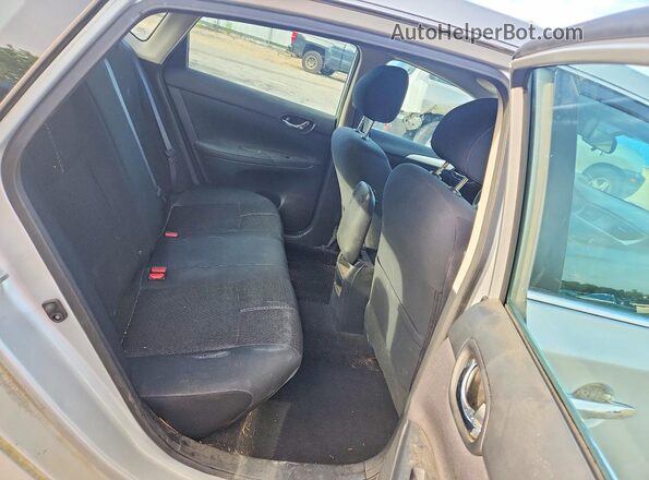 3N1AB7AP7HY347963 2017 NISSAN SENTRA Silver Вид задніх сидінь