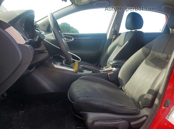 3N1AB7AP7JL649174 2018 NISSAN SENTRA Красный Вид салона спереди