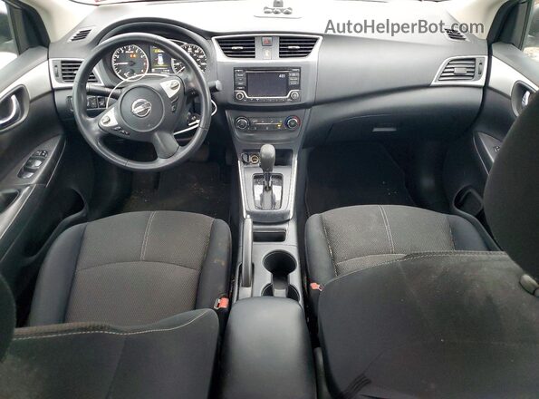 3N1AB7AP7JY219924 2018 NISSAN SENTRA Silver Vista del salpicadero