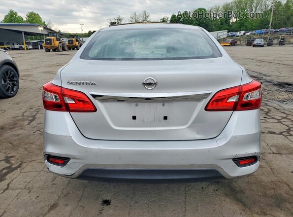 3N1AB7AP7JY219924 2018 NISSAN SENTRA Silver Vista trasera