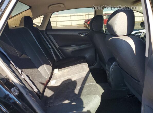 3N1AB7AP7JY258173 2018 NISSAN SENTRA Черный Вид задних сидений