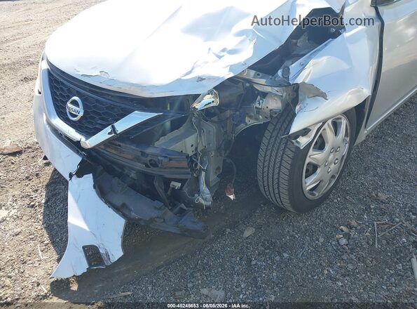3N1AB7AP7JY277029 2018 NISSAN SENTRA Silver Front view