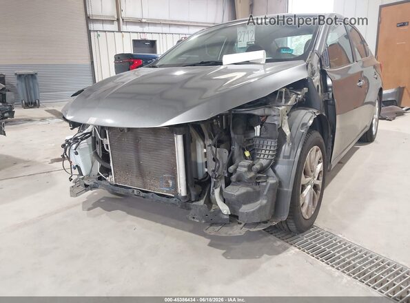 3N1AB7AP7JY298172 2018 NISSAN SENTRA Gray Widok z przodu