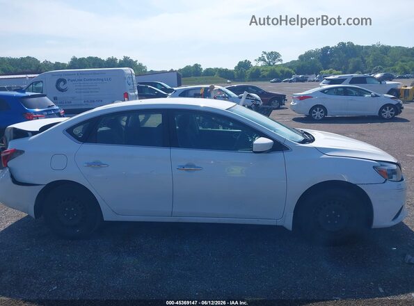 3N1AB7AP8HY239495 2017 NISSAN SENTRA Белый Вид задней части салона