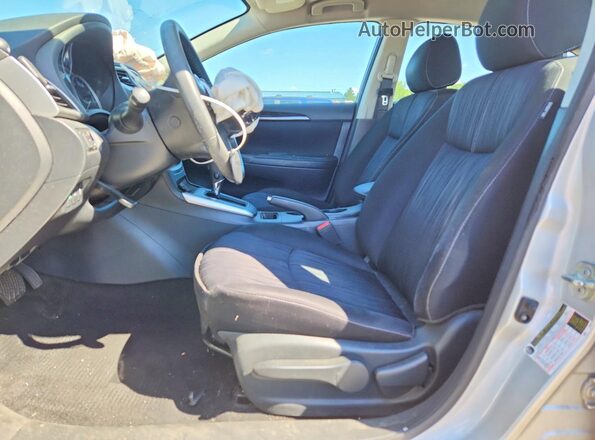 3N1AB7AP8HY351021 2017 NISSAN SENTRA Silver Widok wnętrza z przodu