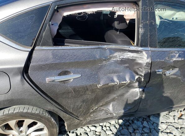 3N1AB7AP8JY287228 2018 NISSAN SENTRA Gray Հետևի նստատեղերի տեսք