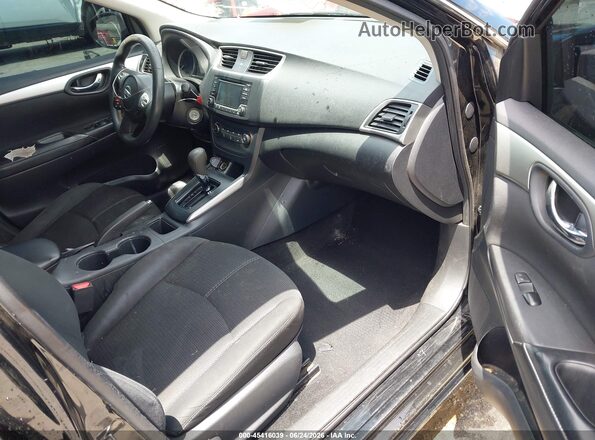 3N1AB7AP8JY315917 2018 NISSAN SENTRA Black Widok wnętrza z przodu