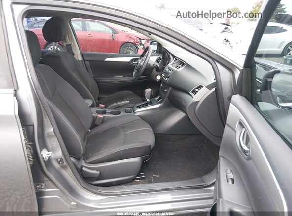 3N1AB7AP8JY346472 2018 NISSAN SENTRA Серый Вид салона спереди