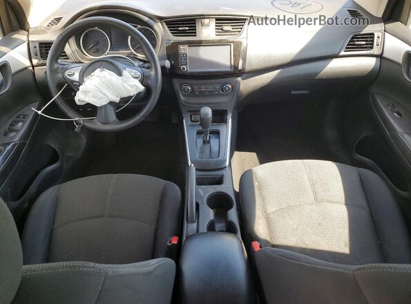 3N1AB7AP8KY399299 2019 NISSAN SENTRA Black Vista del salpicadero
