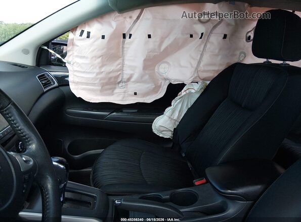 3N1AB7AP9GL663649 2016 NISSAN SENTRA Black Front interior view