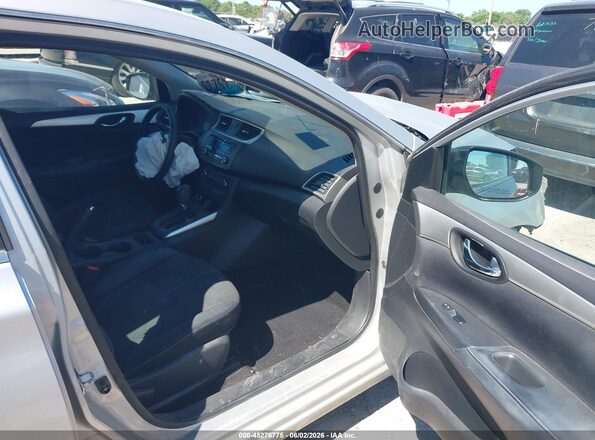 3N1AB7AP9GY244199 2016 NISSAN SENTRA Silver Вид салону спереду