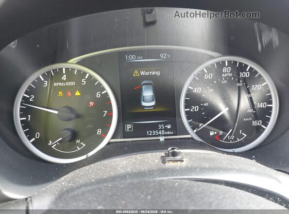 3N1AB7AP9HY292240 2017 NISSAN SENTRA White Rear seats view