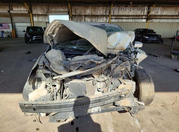 3N1AB7AP9HY292352 2017 NISSAN SENTRA Silver Widok z przodu