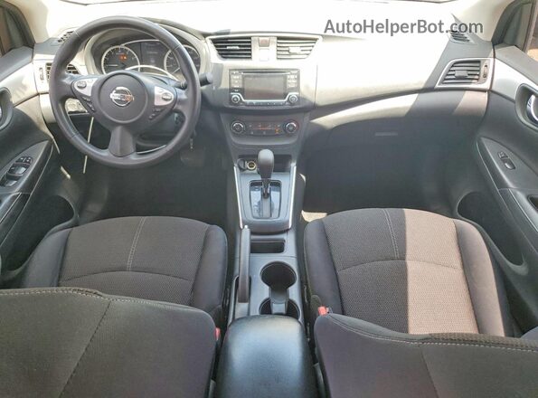 3N1AB7AP9JY201876 2018 NISSAN SENTRA Gray Vista del salpicadero