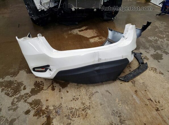 3N1AB7AP9JY254030 2018 NISSAN SENTRA White Вид підкапотного простору
