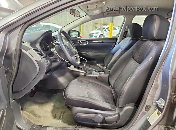 3N1AB7AP9JY266971 2018 NISSAN SENTRA Gray Vista interior delantera