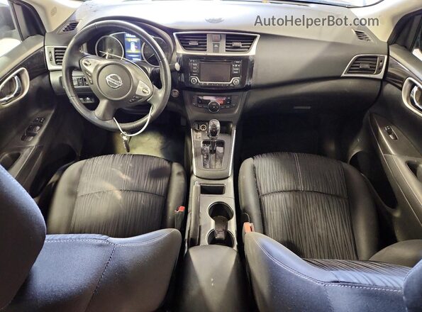 3N1AB7AP9JY266971 2018 NISSAN SENTRA Gray Vista del salpicadero