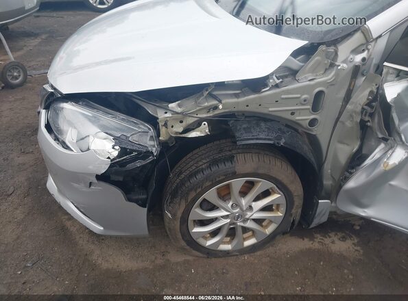 3N1AB7AP9JY321144 2018 NISSAN SENTRA Silver Դիմացի տեսք