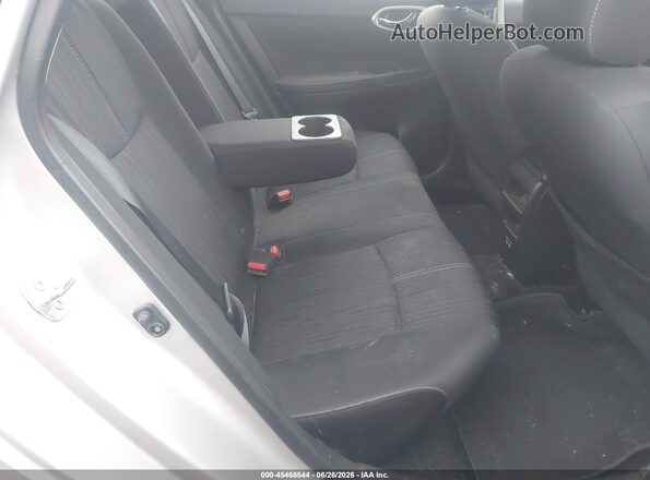 3N1AB7AP9JY321144 2018 NISSAN SENTRA Silver VIN կոդի պիտակի տեսք