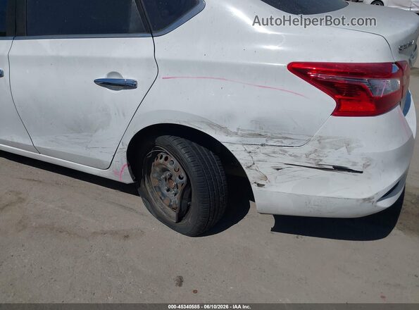 3N1AB7AP9JY329213 2018 NISSAN SENTRA White Front view