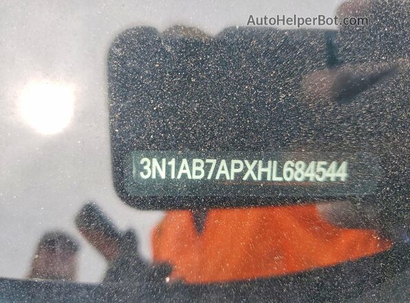 3N1AB7APXHL684544 2017 NISSAN SENTRA Black Vista del compartimento del motor
