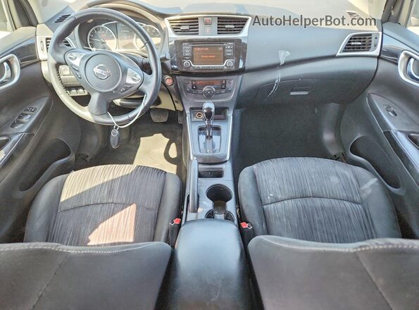 3N1AB7APXJL644079 2018 NISSAN SENTRA Gray Առջևի վահանակի տեսք
