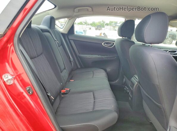 3N1AB7APXJL647144 2018 NISSAN SENTRA Red Vista de los asientos traseros