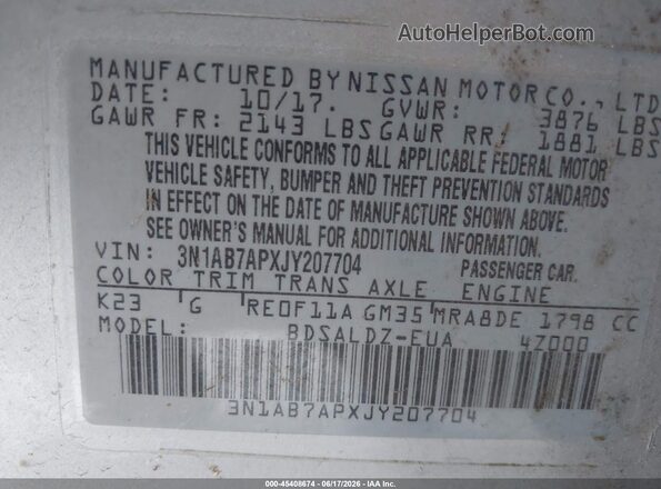 3N1AB7APXJY207704 2018 NISSAN SENTRA Silver Vista del compartimento del motor