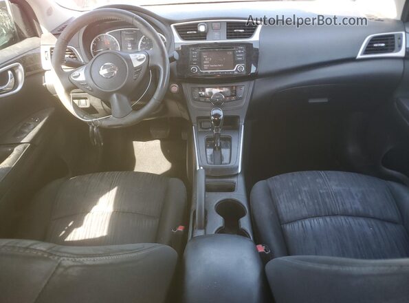 3N1AB7APXJY289689 2018 NISSAN SENTRA Burgundy Dashboard view