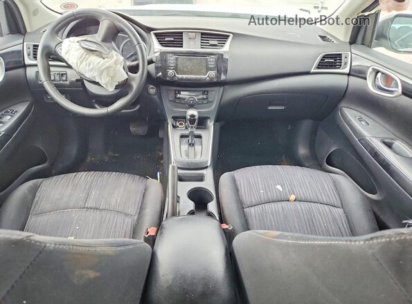 3N1AB7APXJY310038 2018 NISSAN SENTRA White Вид панелі приладів