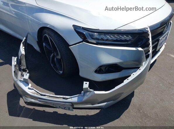 3N1AB7APXJY325350 2018 NISSAN SENTRA Silver Vista del salpicadero