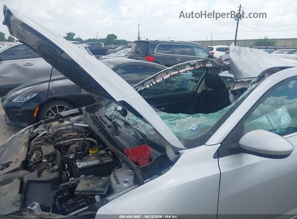 3N1AB8BV2MY328749 2021 NISSAN SENTRA Silver Դիմացի տեսք