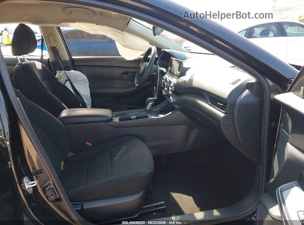 3N1AB8BV2RY209610 2024 NISSAN SENTRA Черный Вид салона спереди