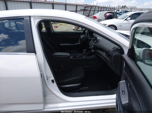 3N1AB8BV3RY271128 2024 NISSAN SENTRA Белый Вид салона спереди
