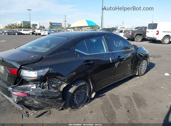 3N1AB8BV4NY282956 2022 NISSAN SENTRA Черный Вид спереди
