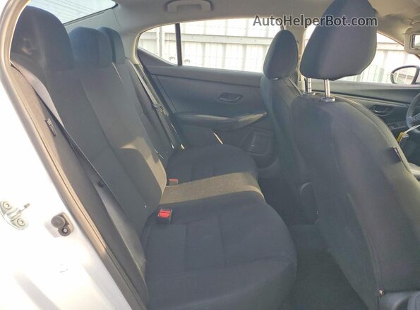 3N1AB8BV5RY288707 2024 NISSAN SENTRA Белый Вид задних сидений