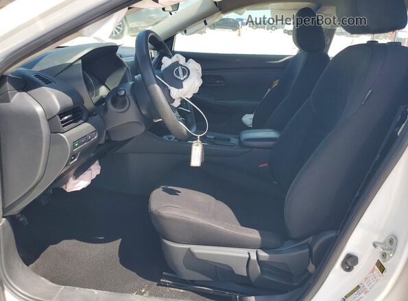 3N1AB8BV7RY292130 2024 NISSAN SENTRA White Front interior view