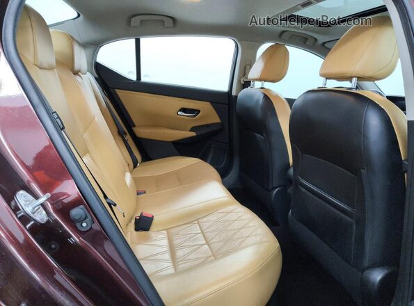3N1AB8CV0PY245100 2023 NISSAN SENTRA Burgundy Vista de los asientos traseros