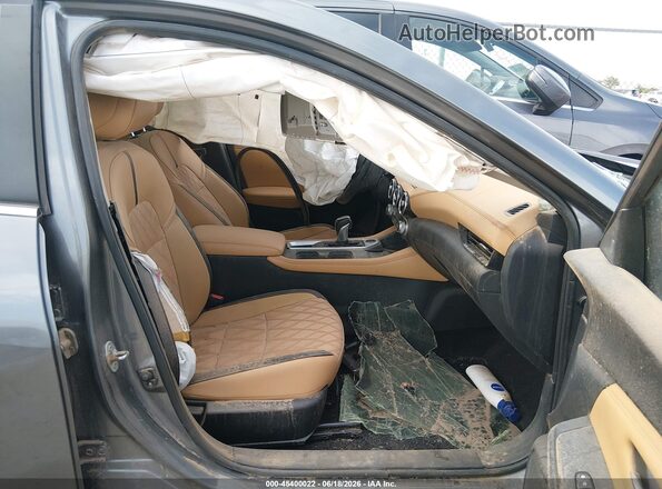 3N1AB8CV0PY259997 2023 NISSAN SENTRA Gray Вид салону спереду