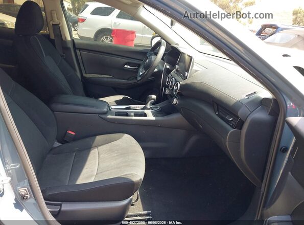 3N1AB8CV0RY295028 2024 NISSAN SENTRA Gray Widok wnętrza z przodu