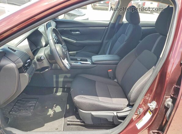 3N1AB8CV0SY290806 2025 NISSAN SENTRA Бордовый Вид салона спереди