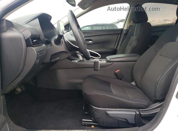 3N1AB8CV1SY254882 2025 NISSAN SENTRA White Вид салону спереду
