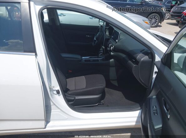 3N1AB8CV2MY282970 2021 NISSAN SENTRA White Widok wnętrza z przodu